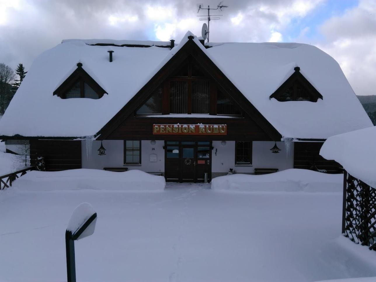 Triluzkovy Pokoj Pension Kubu Špindlerŭv Mlýn Buitenkant foto